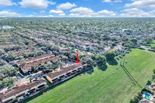 251 W Forest Oak Cir, Davie, FL 33325 - Photo 32