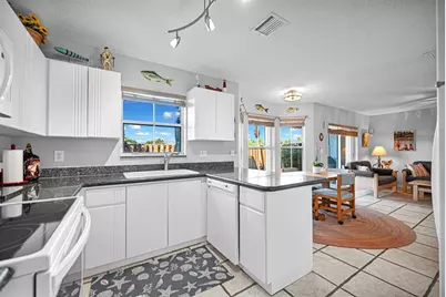 251 W Forest Oak Cir, Davie, FL 33325 - Photo 4