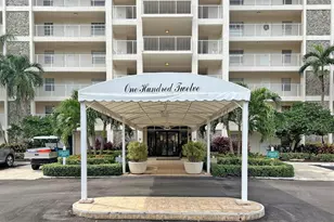 3510 Oaks Way, Pompano Beach, FL 33069 - Photo 4