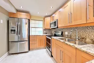 3510 Oaks Way, Pompano Beach, FL 33069 - Photo 14