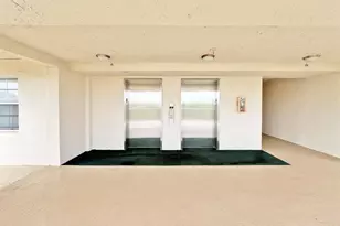 3510 Oaks Way, Pompano Beach, FL 33069 - Photo 8