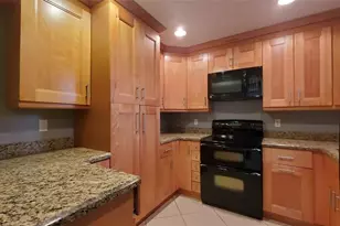 3831 Cocoplum Cir, Pompano Beach, FL 33063 - Photo 14