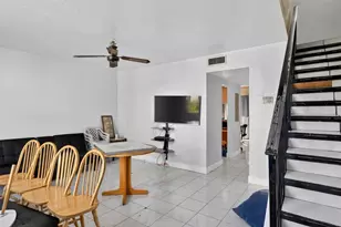 14220 NE 3rd Ct, Miami, FL 33161 - Photo 18