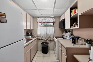 14220 NE 3rd Ct, Miami, FL 33161 - Photo 8