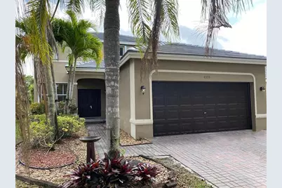 4375  Foxtail Ln, Weston, FL 33331 - Photo 2
