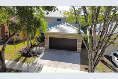 4375  Foxtail Ln, Weston, FL 33331 - Photo 6