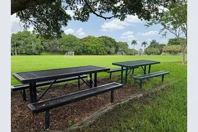 4375  Foxtail Ln, Weston, FL 33331 - Photo 68