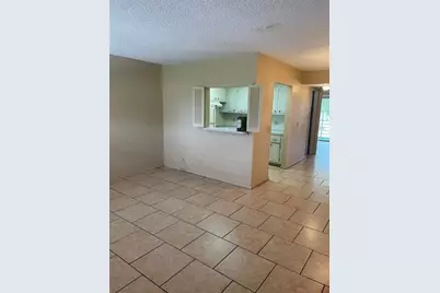 387  Tilford R, Unit #387, Deerfield Beach, FL 33442 - Photo 2