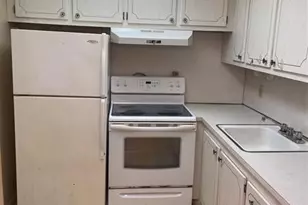 387 Tilford R, Deerfield Beach, FL 33442 - Photo 4