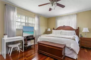 10430 NW 19th St, Pembroke Pines, FL 33026 - Photo 14