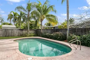 10430 NW 19th St, Pembroke Pines, FL 33026 - Photo 28