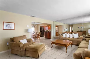 10430 NW 19th St, Pembroke Pines, FL 33026 - Photo 4