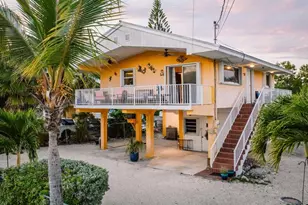 104 Ocean Shores Dr, Key Largo, FL 33037 - Photo 1