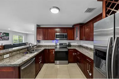 348 NW 40th Ct, Oakland Park, FL 33309 - Photo 12