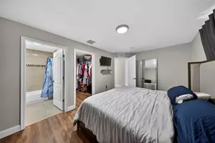 348 NW 40th Ct, Oakland Park, FL 33309 - Photo 18