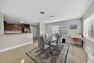 348 NW 40th Ct, Oakland Park, FL 33309 - Photo 8