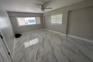 765 E Dayton Cir, Fort Lauderdale, FL 33312 - Photo 12