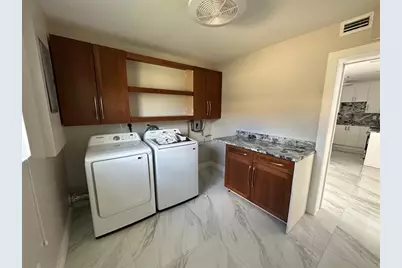 765 E Dayton Cir, Fort Lauderdale, FL 33312 - Photo 20