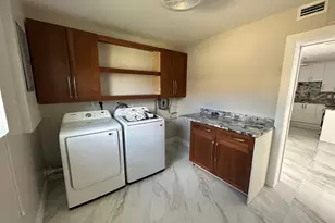 765 E Dayton Cir, Fort Lauderdale, FL 33312 - Photo 20