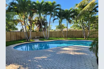 765 E Dayton Cir, Fort Lauderdale, FL 33312 - Photo 6