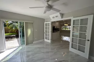 765 E Dayton Cir, Fort Lauderdale, FL 33312 - Photo 18