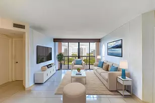 20185 E Country Club Dr, Miami, FL 33180 - Photo 8