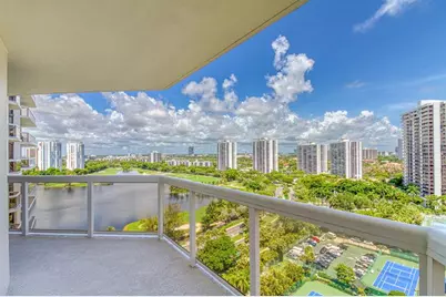 20185 E Country Club Dr, Unit #1709, Miami, FL 33180 - Photo 38