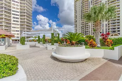 20185 E Country Club Dr, Unit #1709, Miami, FL 33180 - Photo 46