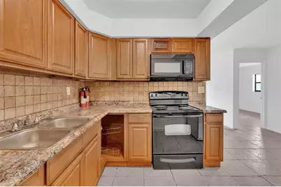 5748 NW 27th Ct, Fort Lauderdale, FL 33313 - Photo 16