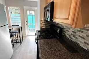 805 NE 17th Ave, Fort Lauderdale, FL 33304 - Photo 10