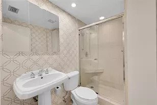 3215 SE 10th St, Pompano Beach, FL 33062 - Photo 16