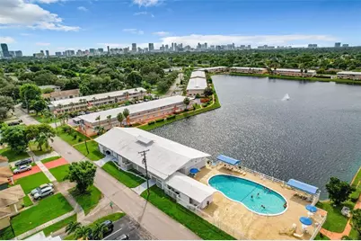 815 SW 10th Ter, Unit #18V, Hallandale Beach, FL 33009 - Photo 18