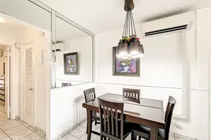 815 SW 10th Terrace, Hallandale Beach, FL 33009 - Photo 6