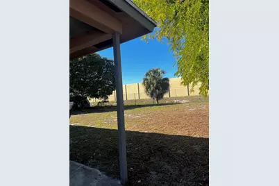 1541 NW 7th Ln, Pompano Beach, FL 33060 - Photo 2