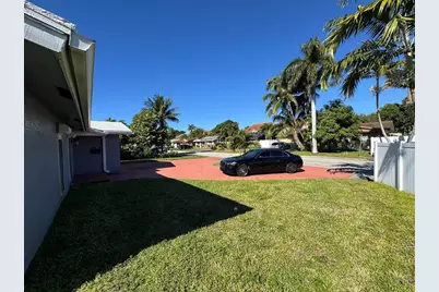 3100 NW 69th Ct, Fort Lauderdale, FL 33309 - Photo 4