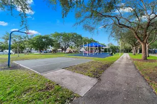 2201 NE 66th St, Fort Lauderdale, FL 33308 - Photo 38