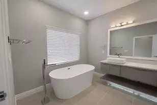 2033 Greenbriar Ter, Davenport, FL 33837 - Photo 12