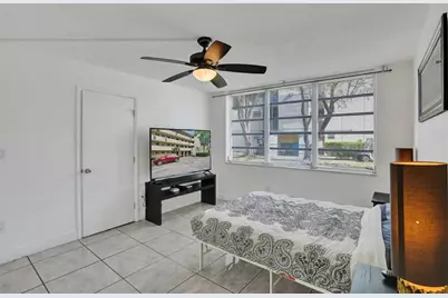 1690 NE 191st St, Unit #112-1, Miami, FL 33179 - Photo 22