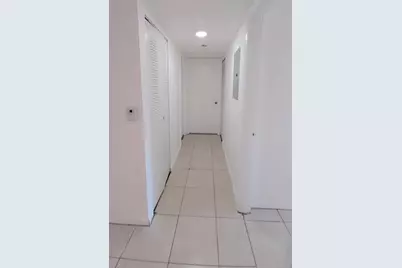 3640 N 56th Ave, Unit #412, Hollywood, FL 33021 - Photo 4