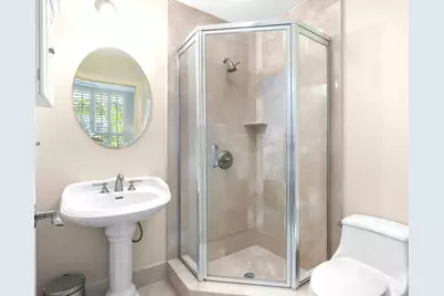 701 SE 21st Ave, Unit #304, Deerfield Beach, FL 33441 - Photo 18