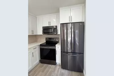 9471  Evergreen Pl, Unit #301, Davie, FL 33324 - Photo 8