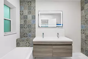 714 NE 16th Ave, Fort Lauderdale, FL 33304 - Photo 12