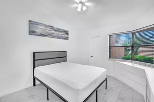 22710 Meridiana Dr, Boca Raton, FL 33433 - Photo 12