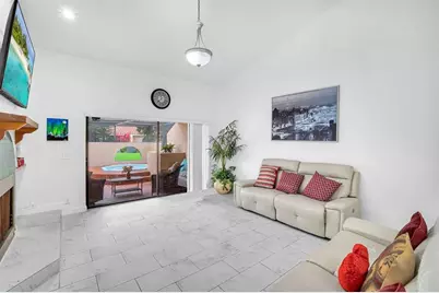 22710  Meridiana Dr, Boca Raton, FL 33433 - Photo 6