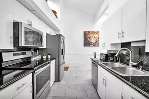 22710 Meridiana Dr, Boca Raton, FL 33433 - Photo 10