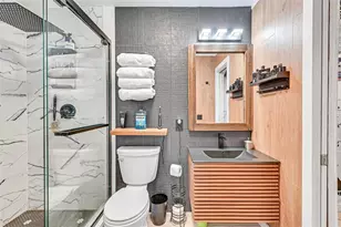 111 NE 46th St, Oakland Park, FL 33334 - Photo 14