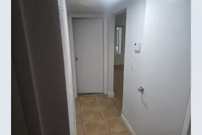 2436 NW 39th Way, Lauderdale Lakes, FL 33311 - Photo 2