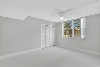 3800  Oaks Clubhouse Dr, Unit #201, Pompano Beach, FL 33069 - Photo 30