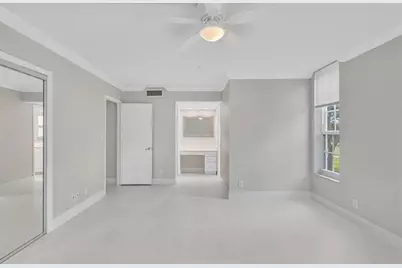 3800  Oaks Clubhouse Dr, Unit #201, Pompano Beach, FL 33069 - Photo 20