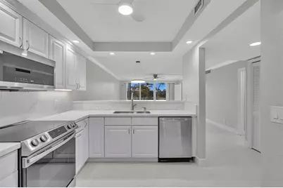 3800  Oaks Clubhouse Dr, Unit #201, Pompano Beach, FL 33069 - Photo 1